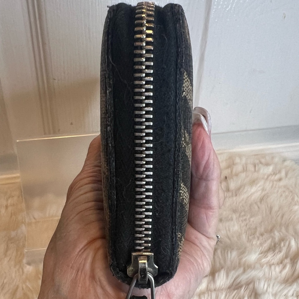 GUCCI GG KALEIDO SUPREME LEATHER ZIP AROUND LONG WALLET - Picture 3 of 14